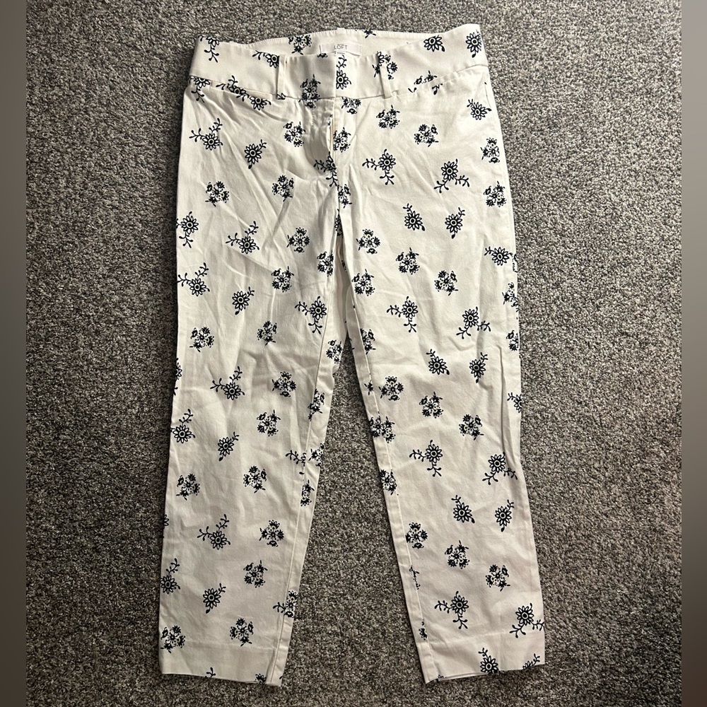 White trousers with black floral print loft brand size 6